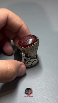 عقيق يماني كبدي دموي مستوى عالي جدا  خط الاستاذ المبدع محمد العاملي سو...