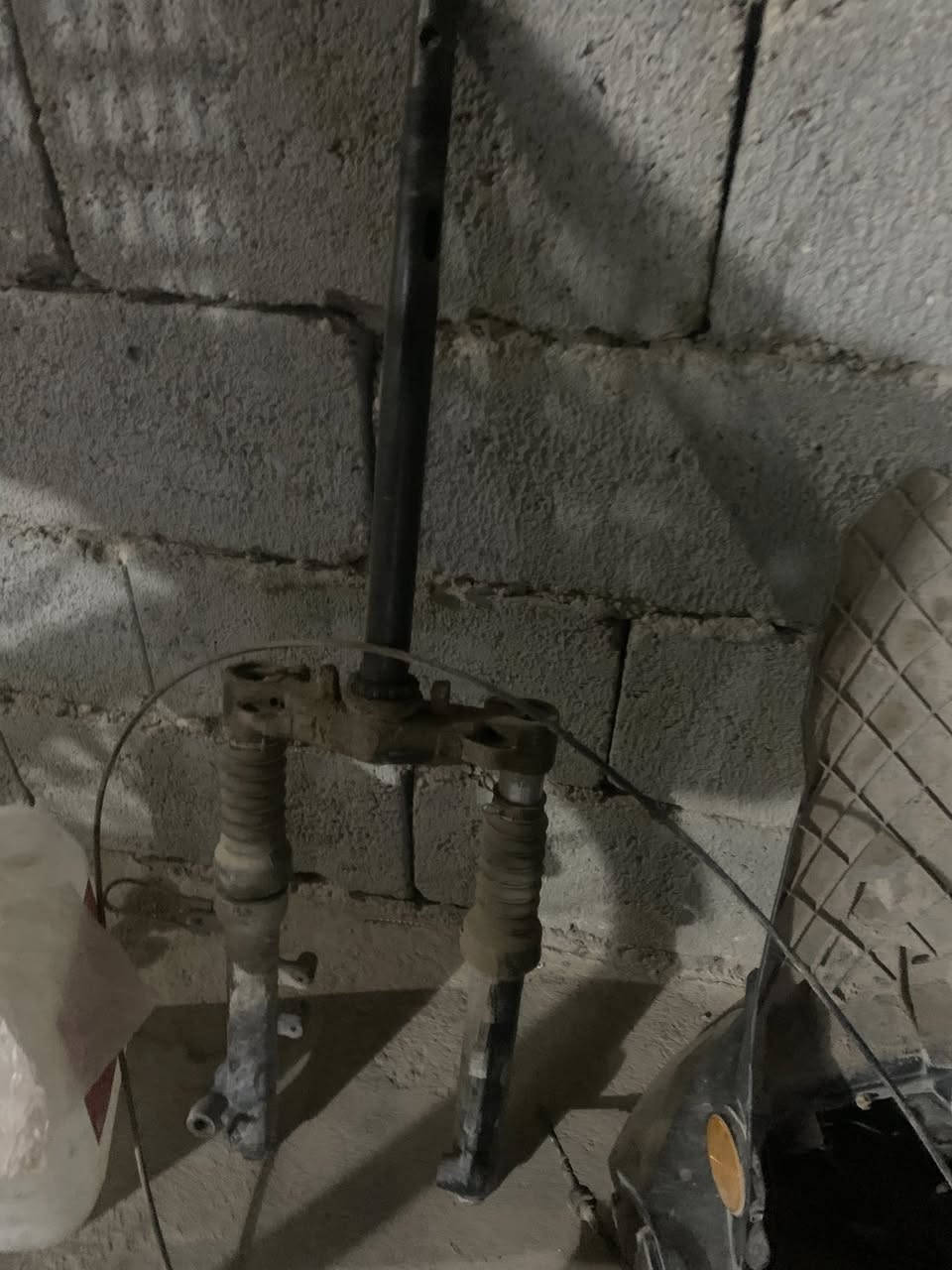 سلام. عليكم متوفر غراض سكنس صيني صيني بسعر مناسب مكاني ناحيه الطيفيه تايرخلفي كابريته تانكي بانزين دبلات ٢الثاني ممفصخه ماشه ستيرن البك لايت


**إذا كنت صاحب هذا الإعلان وتريد حذفه لأي سبب، رجاءا أرسل رسالة إلى الدعم الفني**