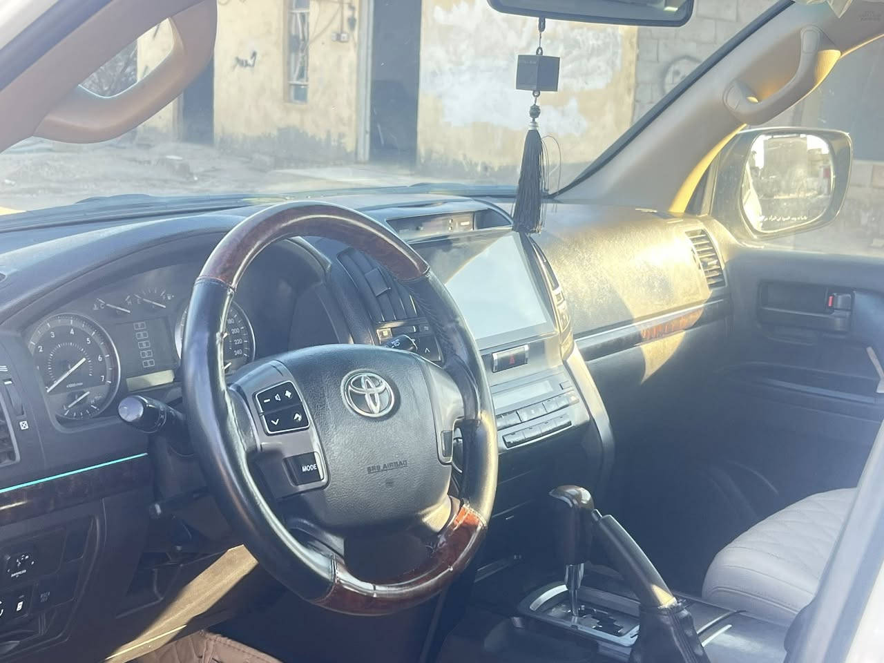 ‏سلام عليكم سيارة 11 للبيع الشركة فايا عامة.         ***********
