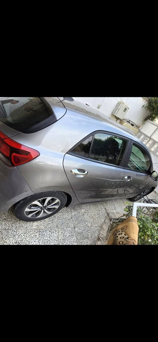 كيا ريو 2022

رقم بغداد
المواصفات:
اللون رصاصي
تحكم ستيرن
كامرا دواره
بصمة
رادار امامي
توقف ذاتي
داخل مخمل
ماسية 30 الف ميل

تفاصيل الحادث والإصلاح:
حادث بجم
صبغ الجاملغات والبنيد
بيها كلير بالابواب الجهة اليمين

معلومات إضافية:
رقم السيارة بغداد
العنوان: بغداد الغدير

السعر: 🟧 السعر علق يوصلك السعر 📮
للتواصل: ***********

#كيا_ريو #ريو #بغداد #بيع_سيارات
