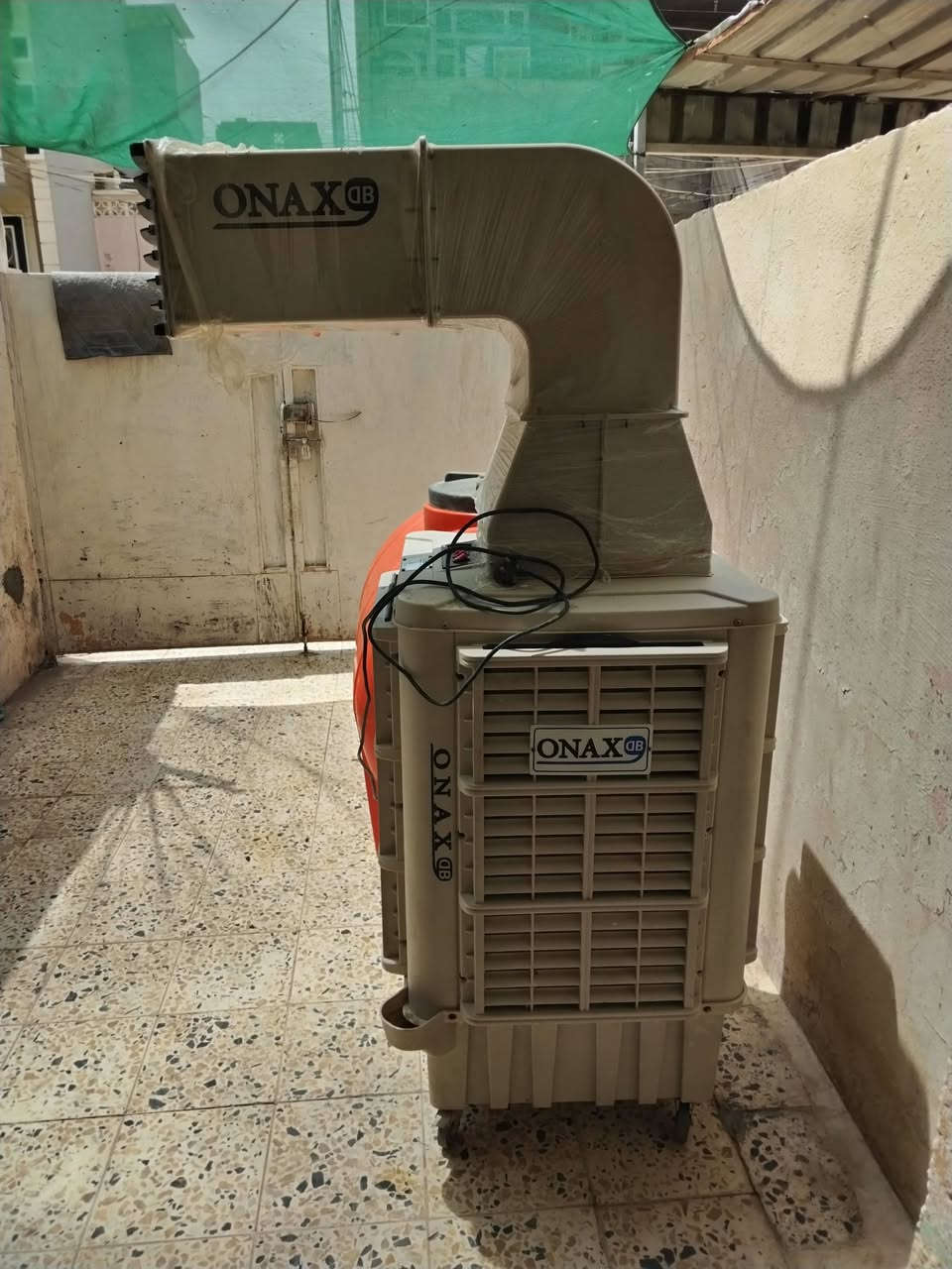 كونفيره جديده حجم 60 للبيع السعر 275 بعقوبه التحرير الرقم ***********
