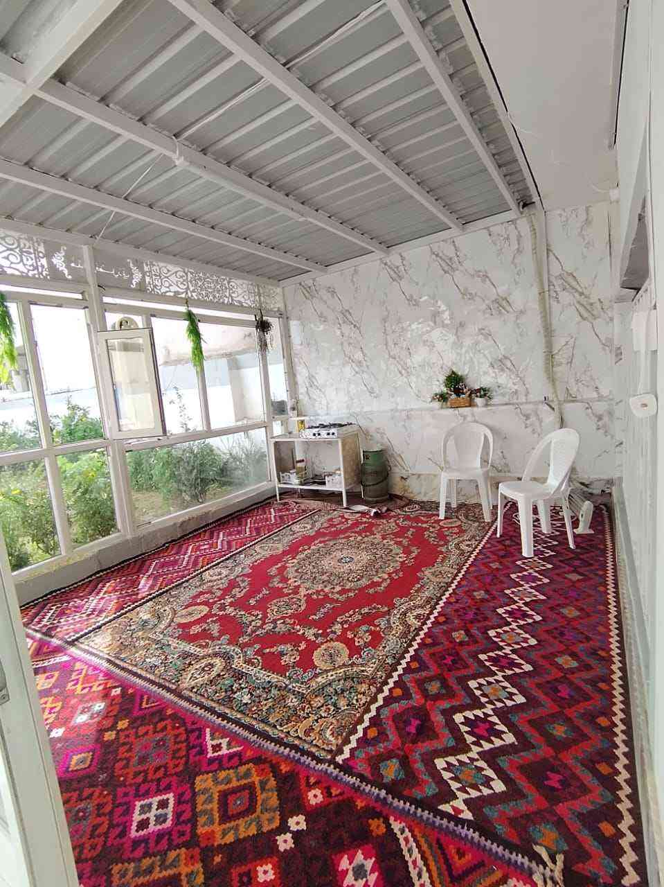 السلام عليكم بيت للبيع موقع امام عباس مساحة  ٣٣٠ متر بيهه معامله طابو البيت متكون من  ٢ غرفه نوم صاله واستقبال و مطبخ حار وبارد و صحيات داخلي وخارجي مع كراج و الحديقه جبيرة خير من الله للتواصل واستفسار *********** خناقين, ديالى
