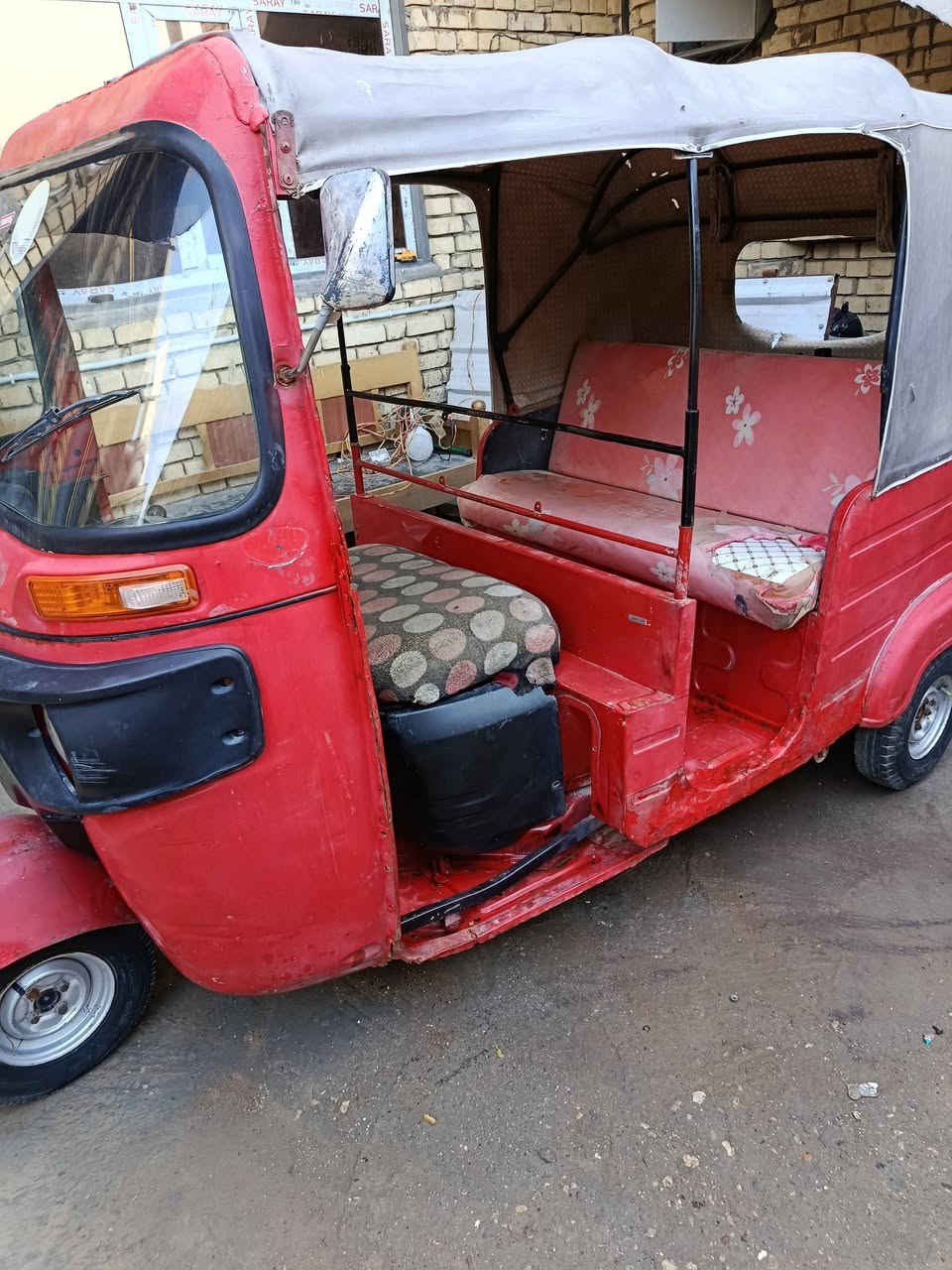 تكاك مديل ٢٠١٨ اوراق السعر مليون ونص عاطله ابيع كوم حديد
