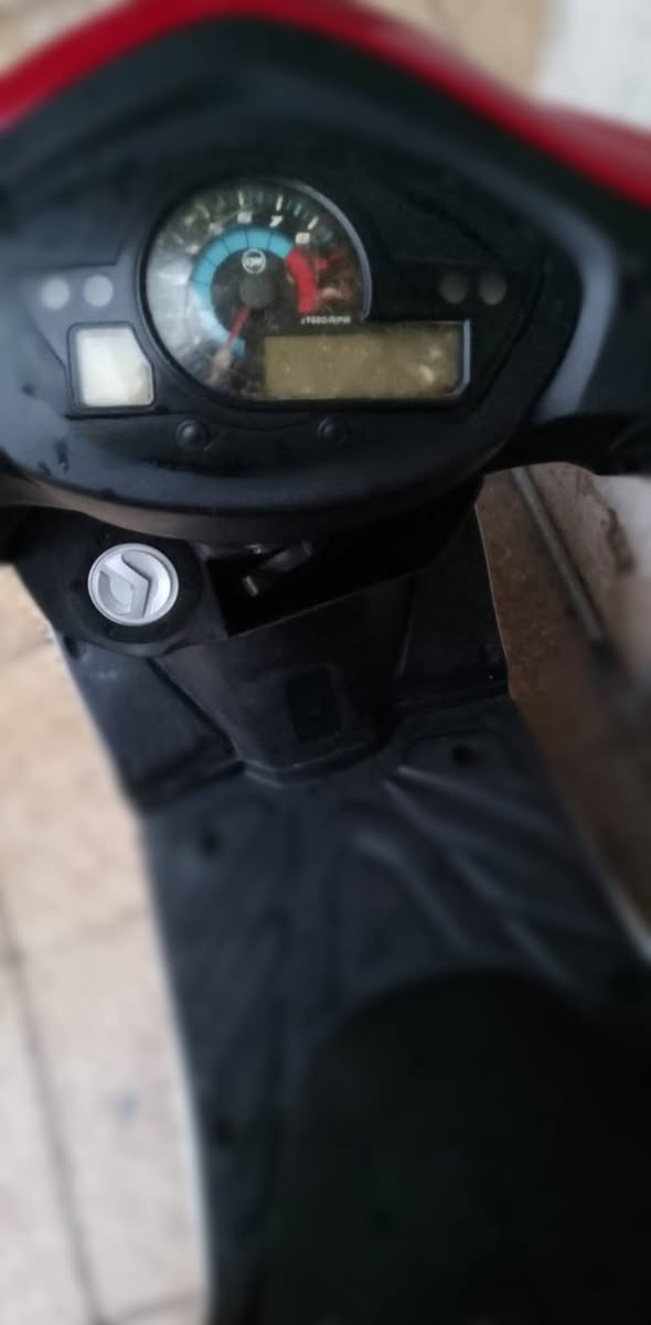 اللهم صلي على محمد وال محمد
سلام عليكم ورحمة الله وبركاته من رخصت مدير الكروب المحترم
سايم نحله دبلين للبيع مكمرك وكامل موديل 21 الشراي يتصل ***********
