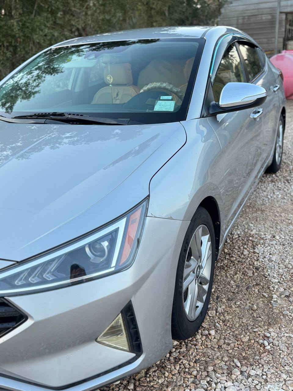 سلام عليكم 
النترا موديل 2020 
مكان سياره بابل ناحية النيل
وأرد أمريكي. اللون، سلفر ابو شذره 
ضرر دعميه أماميه  فقط ولباقي ليبل واحد لا صبغ ولا معجون
صور الحادث بل منشور 
رقم بابل 
تحويل ثاني يوم 
تحكم ستبرن جهتين
محرك دوش 2000
ماشيه 97
كير AT مرغوب 
رادار أمامي وخلفي 
نقطت عمياء 
تحديد مسار
كمره خلفي 
داخل رصاصي 
دوشمه ارضيه وكشنات  وتغليف نيلون حراري
من عده لبصمه ولبنرامه سياره فول 
ملاحظة بيها بارد شبر باب سايق + شبر باب خلف سايق واضح بل تصوير فقط ولباقي مكفوله 
رقم الهاتف ***********
***********
سعر 137$ 
تفاصيل كلها بالمنشور
