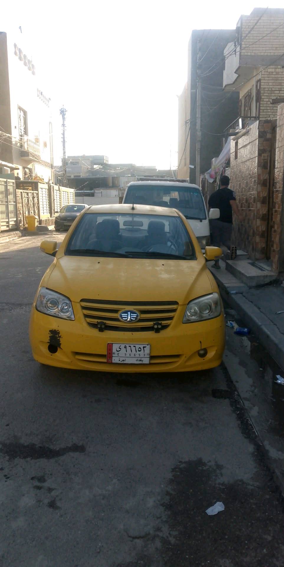 سياره كفاله من عده الضربه الموضحه بصوره وسياره جاهزه من كلشي وموجود تحويل العنوان بغداد الشعله