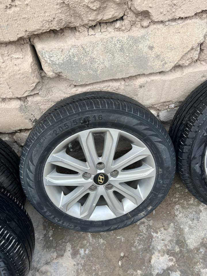 سلام عليكم
تخم ويل كب النترا حجمهن 16 نضيفات كلش لاعواج ولا لحيم ولا شي معه زوج تايرات نضيفات كلش ب٣٥٠ وبيهن مجال  مكاني بصره ابوالخصيب رقمي ***********
