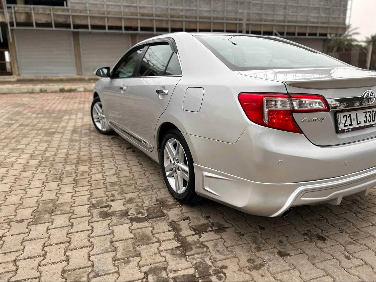 سلام عليكم 
كامري خليجي 2015 كلين تايتل 
مواصفات فول glx 
سونر مرفق مع صور 
ماشيه 139 كيلومتر 
سعر 178 وبي مجال قليل 
اي استفسار اتصل *********** خناقين, ديالى
