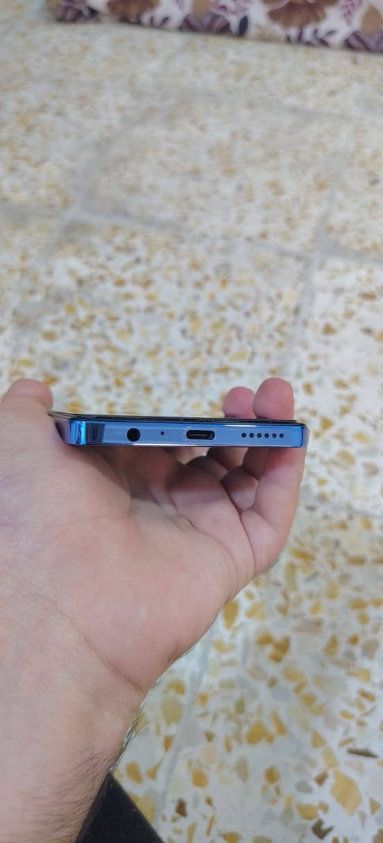 موبايل تكنو 20 برو مستعمل قلبل نضافة فول مع باكيت وشاحنة ذاكره 256 رام 12
8+4
كامرة 65 ميكا بكسل
مكان موصل أيسر مزارع زيونة 
الشراي يراسلني خاص


**إذا كنت صاحب هذا الإعلان وتريد حذفه لأي سبب، رجاءا أرسل رسالة إلى الدعم الفني**