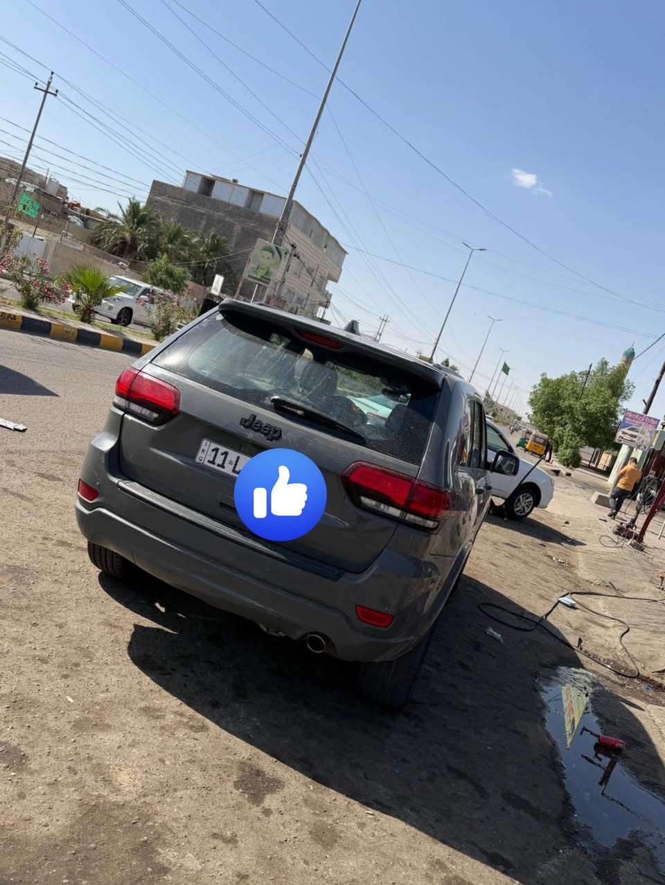 جيب 2020 امريكي لاريدو جديده سياره ماشيه 45 ميل رقم بغداد الجديد باسمي ‭0770 900 4446‬
