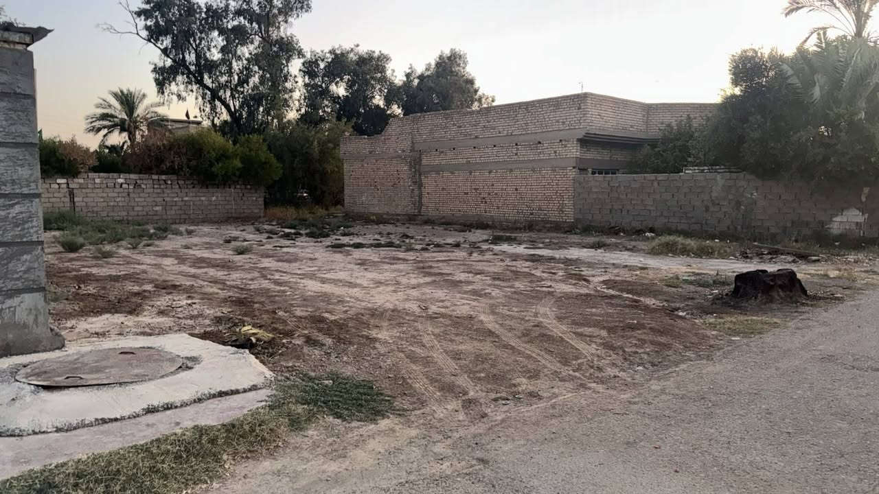 قطعة أرض للبيع طابو ملك صرف بأسمنا في منطقة الحماميات ( دور الري ) تبعد عن جسر ذراع دجلة 500 متر
مساحتها 225 متر
واجهتها 9 متر ونزالها 25 متر
السعر المطلوب 58 مليون وبيهة مجال
الاتصال سيم كارت أو واتساب
***********

***********
موقعها على الخريطة
https://maps.app.goo.gl/EEjFzhwCiovBTJ4p6
