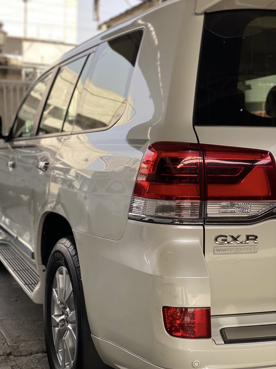 لاندكروز 2018
ساس وايت ادشن فول مواصفات 
كفاله عامه فقط رصعه ومسحوبه
السونار مرفق مع الصور
ماشية 79 الف حقيقي
السيارة جديدة حيل
باسمي تحويل مباشر
العنوان بغداد معارض النهظه 
السعر 505$ مجال جدا بسيط
***********
