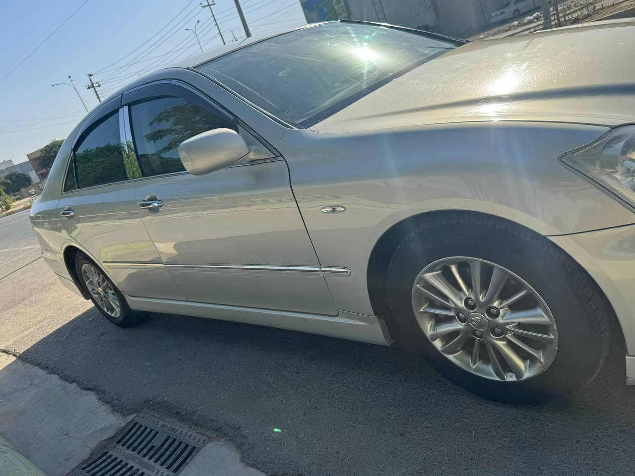 شاینە رویال 2007 گەورەبەگەوری182 کامل لەحی سبورتی بوبسراوە ساج مەلکی سی دوگمەو بەردە  نمونە لەجوانی یەک بارجە بویاغ یابانە نرخی63گەلاو مەجال شوین کەلار
لەخوتو سعر مەدە لەکومیت بەخوا تاقت شەرە جمینم نیە 
موشتەری نیت تەلفون مەکە رەحمت لی بیت ژم***********
