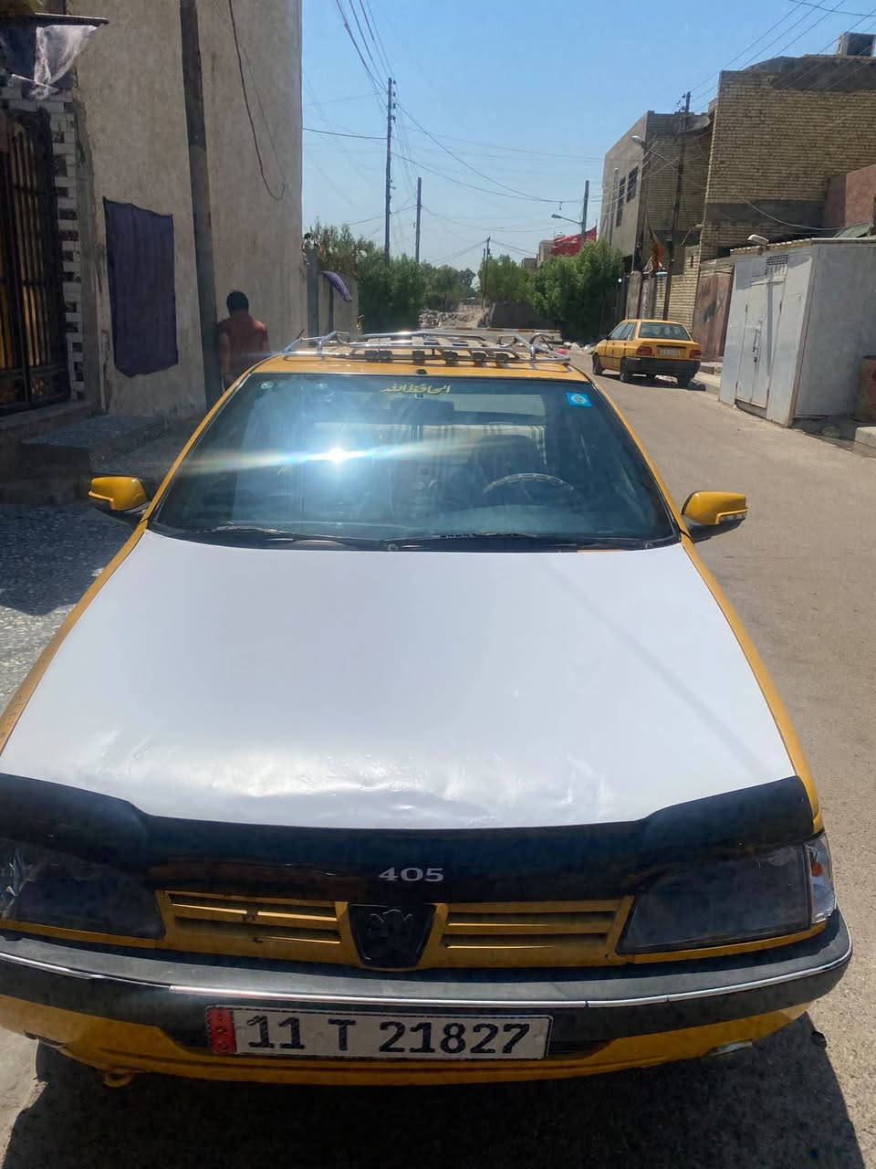 سلام عليكم بيجو للبيع موديل ٢٠١٠ محرك وكير خير من الله رقمها انكليزي تبريد شغال ...مكانها بغداد فلكه حي النصر ....سعرها ٣٠ وبيها مجال ...***********
