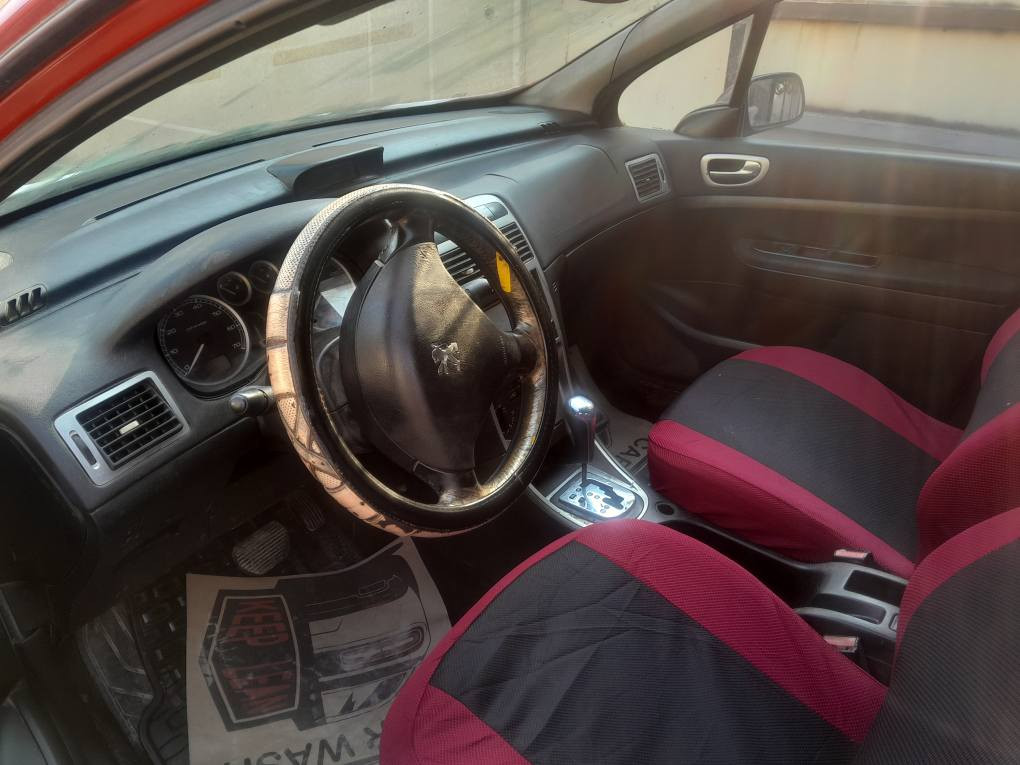 بيجو ٣٠٧ اوتوماتيك موديل ٢٠٠٥ رقم بغداد السعر ٤٢ مكان السياره بغداد حي الجهاد السياره كامله من كل شي *********** بغداد, العراق
