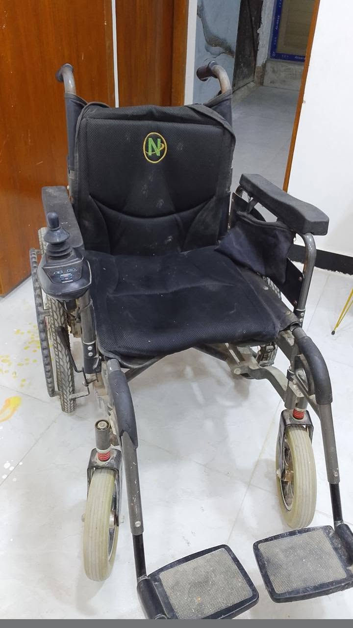عربانه معوقين جديده كهرابيئه ام كير حجم كبير سعر 280
بغداد زعفرانيه
العنده أغراض غرفه نوم انشرهن وعلبيع إلي نسبه بسيطه يتفضل خاص 
تابعني ليصلك كل جديد


**إذا كنت صاحب هذا الإعلان وتريد حذفه لأي سبب، رجاءا أرسل رسالة إلى الدعم الفني**