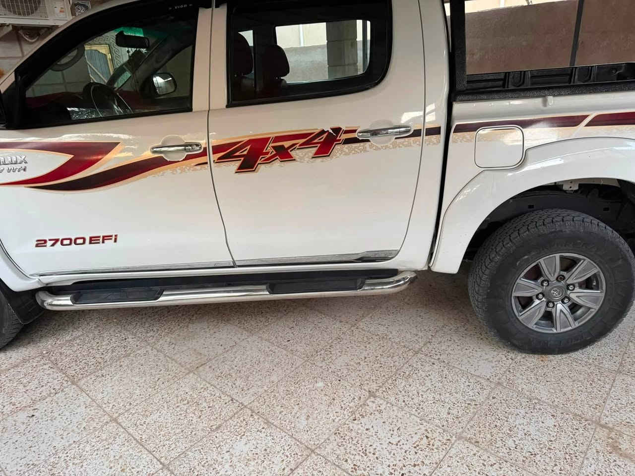 بيكم تيوتا 2014 للبيع جاملغ صبغ وشويه بلبنيد محرك ما مفتوح على وضع الشركه بس ينقص رقم انبار الرقم الجديد تريد تحويل تريد وكاله السعر 180 وبي مجال للاستفسار الاتصال بالرقم ***********
