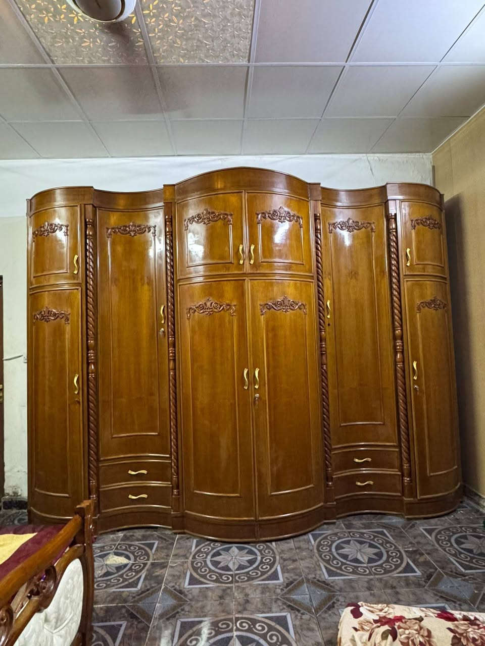 غرفة نوم صاج جديدة للبيع في حي الخضراء بسعر مناسب ***********
