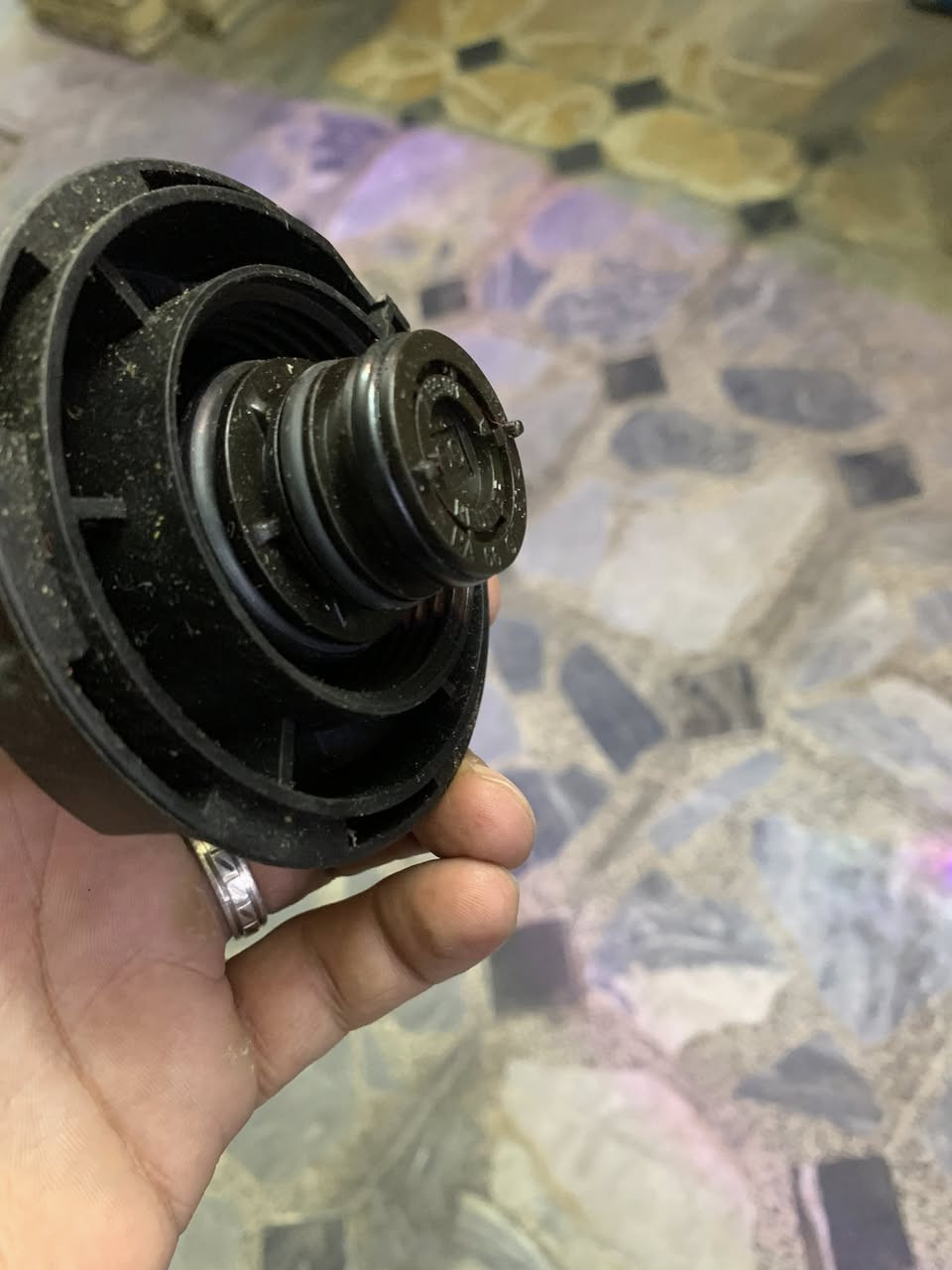 غراض للبيع مال 525 بنيد عريض وجاملغ عكس سائق ومجمع مال فيت بم ونوزل طويل وقبغ دبه مي مال f10 الاستفسار ***********
