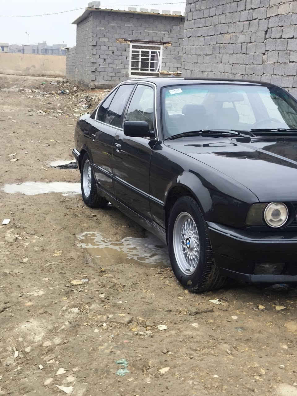 سلام عليكم بي ام525 موديل88 بسمي سنويه نافذه مكينه حاويه كير حداديه كله جديد درايم شفتات جدد كهربائيات كله شغاله سنتر لوك كله تتقفل جام شغال ماسحات زراكات ماناقصه شي السعر58وبيها مجال مكان بابل للاتصال ***********/***********غير متواجد على الانترنت
