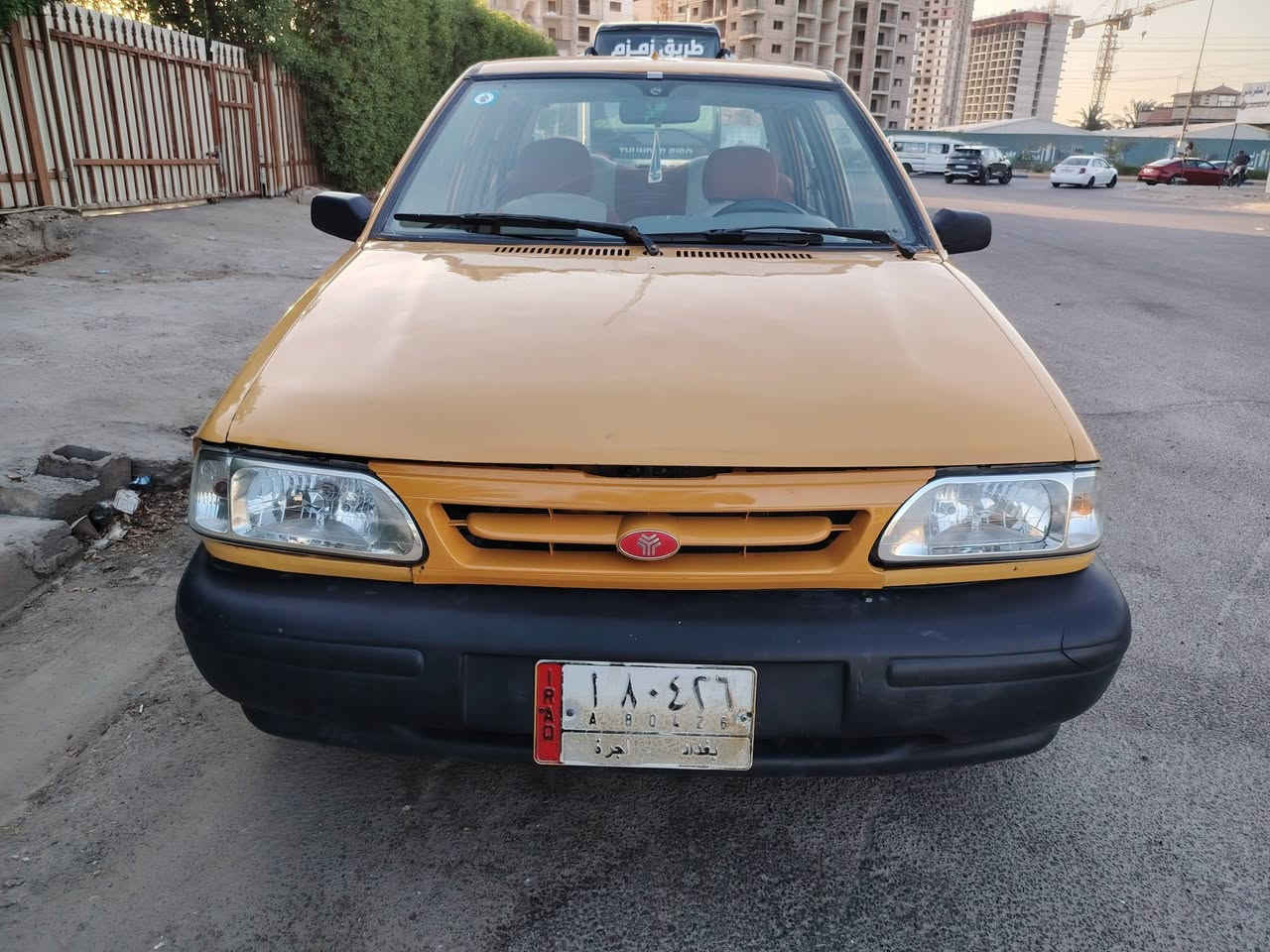 السلام عليكم للبيع سايبا موديل ١١رقم بغداد تحويل مباشر مكينة وكير مكفولات كهربائيات كله شغاله داخلة نضيف شواصي معمرة السيارة مصبوغة عام تكم لغود كله سليم السعر ١٩ وبيه مجال مكاني بغداد الدورة للاتصال /***********
