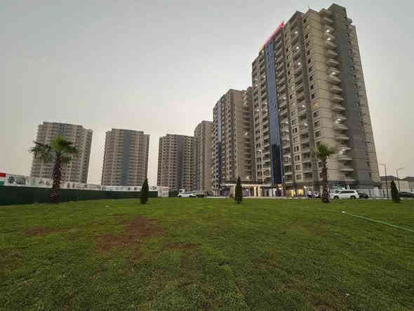 شقة للبیع زيرو بسعر مناسب  کاش 4دفاتر و50ورقة)غرفه صاله  (75m) في مشروع لالاف صن تاور📍طریق بحركة بالقرب علی شارع ١٥٠م____________________________________________شووقە بۆ فرۆشتن کاش   4دفتر و50ورقه  لە پرۆژەی لالاڤ سن تاوەرز📍سەر شەقامی سەرەکی بەحرکە لە نزیک شەقامی ١٥٠م_____________________
للتواصل 📞
***********
***********
***********
**************
في حال لم يتوافق العقار مع رغبتكم او لم يكن بقدر امكانيتكم زوروا موقعنا على تلكرام للتصفح على اكثر عدد من العقارات المتوفرة 
https://t.me/muhemenalkhalid أربيل
