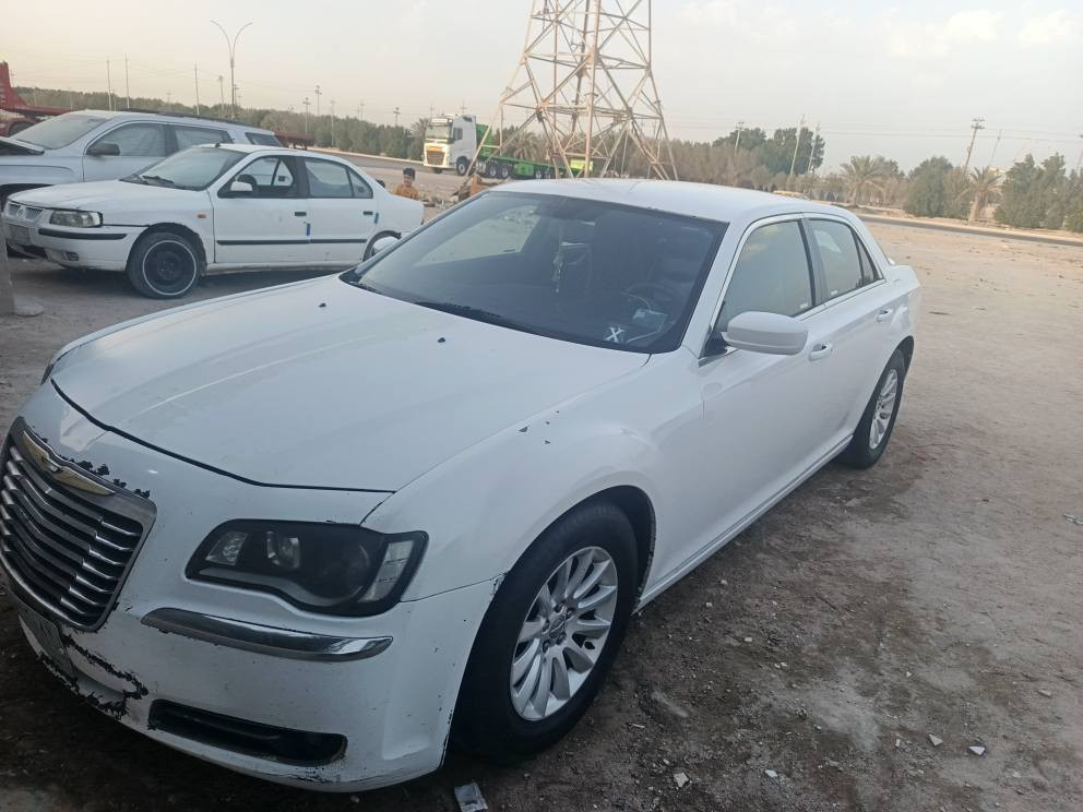 🔥 للبيع — اوباما موديل C2014 🔥
سيارة بسمي  
محرك ٣٦٠٠ وكير طيارة 
📍 الموقع: بصرة ام قصر
⚙️ المواصفات: فول عدا فتحة – دفع ثنائي
📏 الممشى: 181,000 ميل
✨ 
🛠️ الحالة: قطعتين جاملغ اليمن وبنيد حادث خفيف مرفقة صورة
💰 السعر: ١٥٥ وبيه مجال

📞 للتواصل: *********** و ***********

🚘 غير متواصل على فيسبوك البصرة, العراق
