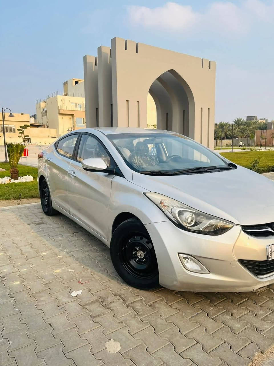 اللهم صل على محمد وال محمد
وين اليدور جديد 
السياره ٢٠١٤ سلفري دخول جديد
ادوات ادوات ادوات
مكينه ٢٠٠٠ وكير وحداديه كفاله وشاشه كار بلي كبيره يوتيوب وكوكل مع مضخم صوت تحكم ستيرن جهتين وبصمه سويج تعتيم بمراية السقف ومرايات شفط  واشاره بالمري كامره خلفيه وانذار لايت منضومة زنون ثلجي دواخل جلد كارتون تبريد شرط ثلج وتدفئه حت بالكشنات نضام ايكو قتصاديه  داخله العراق دهن مامبدللها بالعراق تخم تاير وباتري مفوله عدا الفتحه جديد كصه جنطه فقط  ولحيم باجات رقم وسنويه شمالي نكليزي شرط دك حاسبه وين ماكان السياره جديده بمعنى الكلمه ماشيه ٩٠ الف فقط بالعافيه على الياخذها خير من الله
السعر ٥٢ بيها مجال قليل حق الجيه  
***********
***********
عنوان البصره
