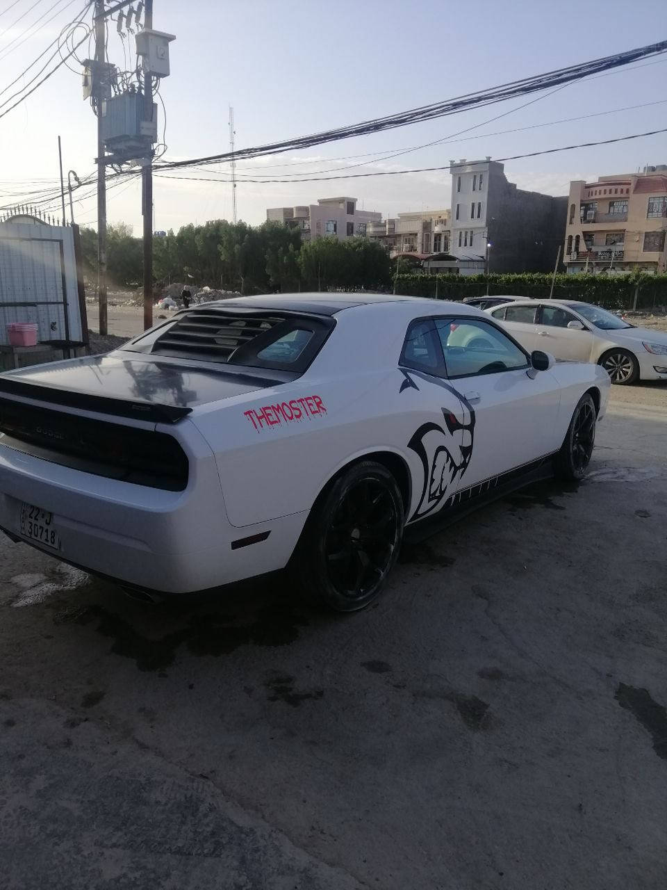 السلام عليكم دودج جالنجر ٢٠١٣ 
٦ سلندر ٣٦٠٠ السياره كلشي بيهه ع بلاد بدون تحديث بصمة وتشغيل عن بعد صدر جديد ضربة السيارة باب عكس السايق نصه ونص الجاملغ الخلفي مصبوغات فقط دواخل ايرباك كله سليم السياره جاهزة ومابيهه نقص ماشيه ١٥٣ ميل والسياره بسمي كير ومكينه مكفولات للاستفسار اكثر *********** مكاني بغداد الغزالية السعر ١١٣ ورقه
