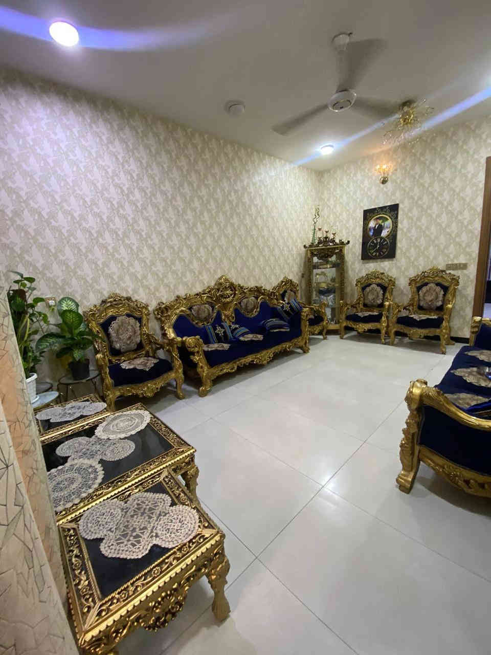 بيت للبيع حديث  مساحه 80 متر اربع غرف نوم +ثلاث حمامات الموقع شارع جامع الاقصى نفسه السعر 385مليون وبي مجال بسيط موقع مرتب للاستفسار :***********
