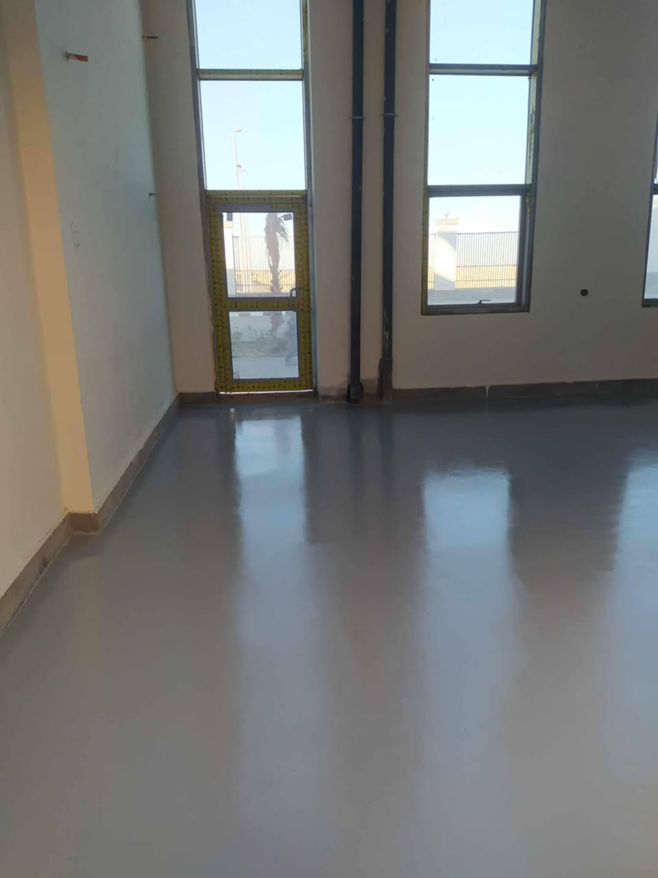 سلام عليكم اختصاصي يبوكسي مستعدين للطلاء الايبوكسي ومنفذ العمل الطلاء الايبوكسي  والمعالجه كافه الارضيات هشام ايبوكسي اختصاص ارضيات يبوكسي وكافه الارضيات وتنفيذ الاعمال الطلائليبوكسي 
***********
***********
