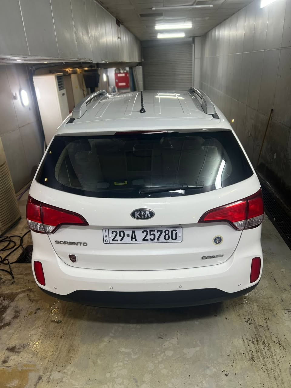 السلام عليكم ورحمة الله وبركاته من رخصة مدير الگروب المحترم 
للبيع سورنتو خليجي موديل 2014 نظيفه جدا 
مكينه 2400 اربعه سلندر مكفول من الفتح
گير 6 نمر مكفول من الفتح
شاشه عمل مع كامره 
تخم تاير جديد 
منظومه تبريد جديده مع اضافه مروحه تشتغل مع التبريد 
تبريد ثلج + تدفئه شغاله 
السونار مرفق مع الصور 
السياره ماشيه 197 الف 
السعر المطلوب 157 وبيها مجال حگ الجيه 
الاتصال على الأرقام 
***********
***********
