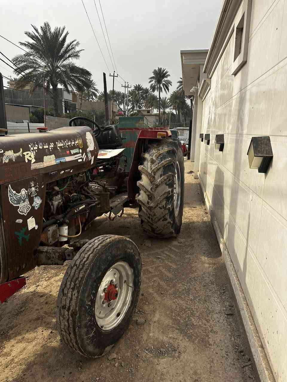 السلام عليكم جراره انكليزي موديل ٧٥ الجراره كفاله عامه من كلشي رقم كركوك الماني سنويه بسمي تحويل الستفسار اتصل ***********
