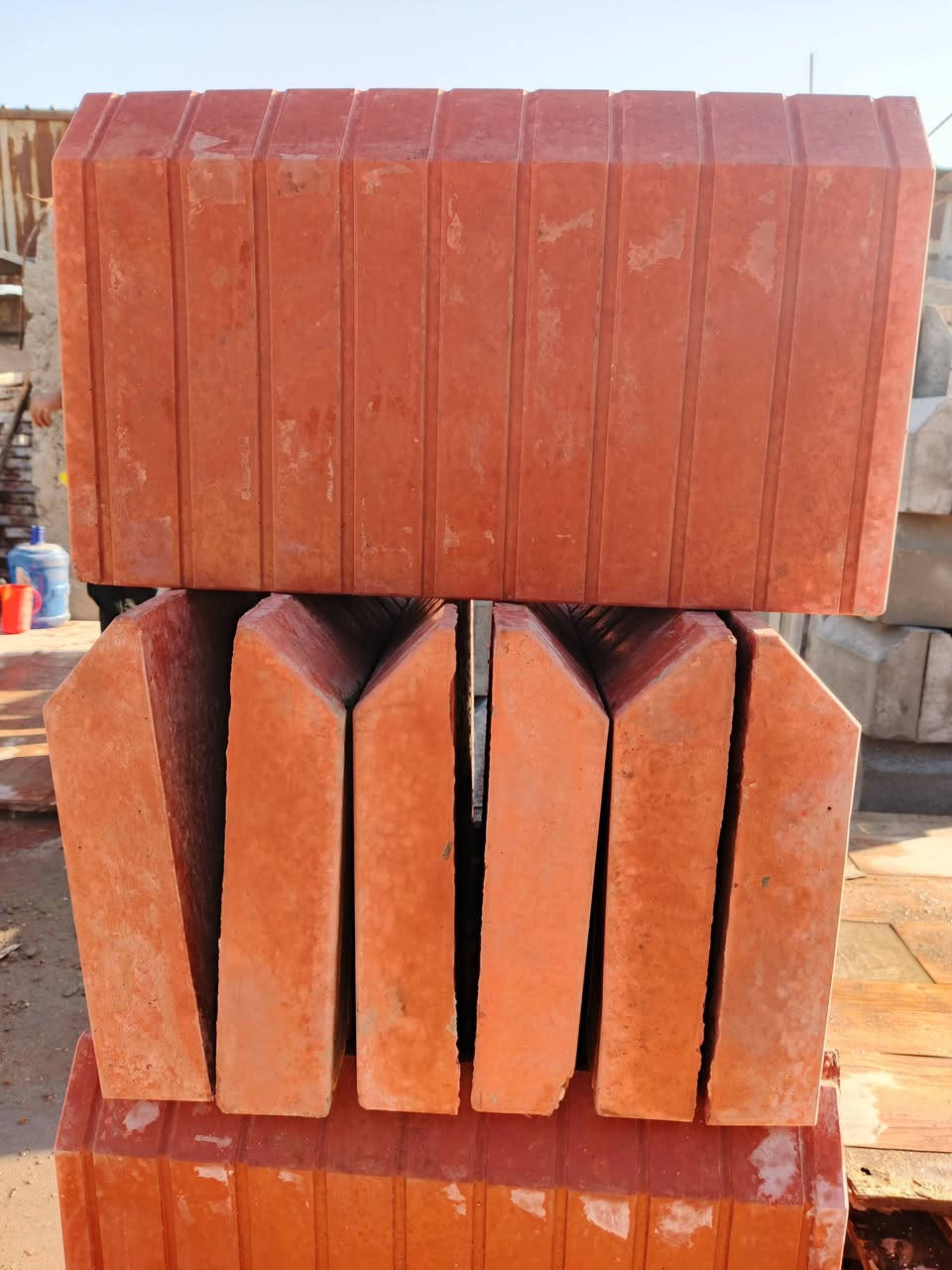 السلام عليكم احبائي الكرام
يتوفر لدينا اشتايكر وارصفه وسواقي
شايكر سطوح 80 × 80 
شتايكر ارضيات 60 × 40 
شتايكر ارضيات 40x40 
شتايكر سمنتي تحت الأرض مال الكهرباء 
رصيف 50x35 
رصيف 50 × 20
رصيف 50x 30.       
رصيف50x13
ساقية 50x35 
ساقية 50x25

العنوان بابل الحي الصناعي خلف معارض السيارات 
رقم الهاتف ***********
***********
#
