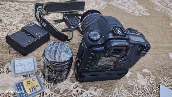 للبيع كامره كانون السعر 250   ***********
