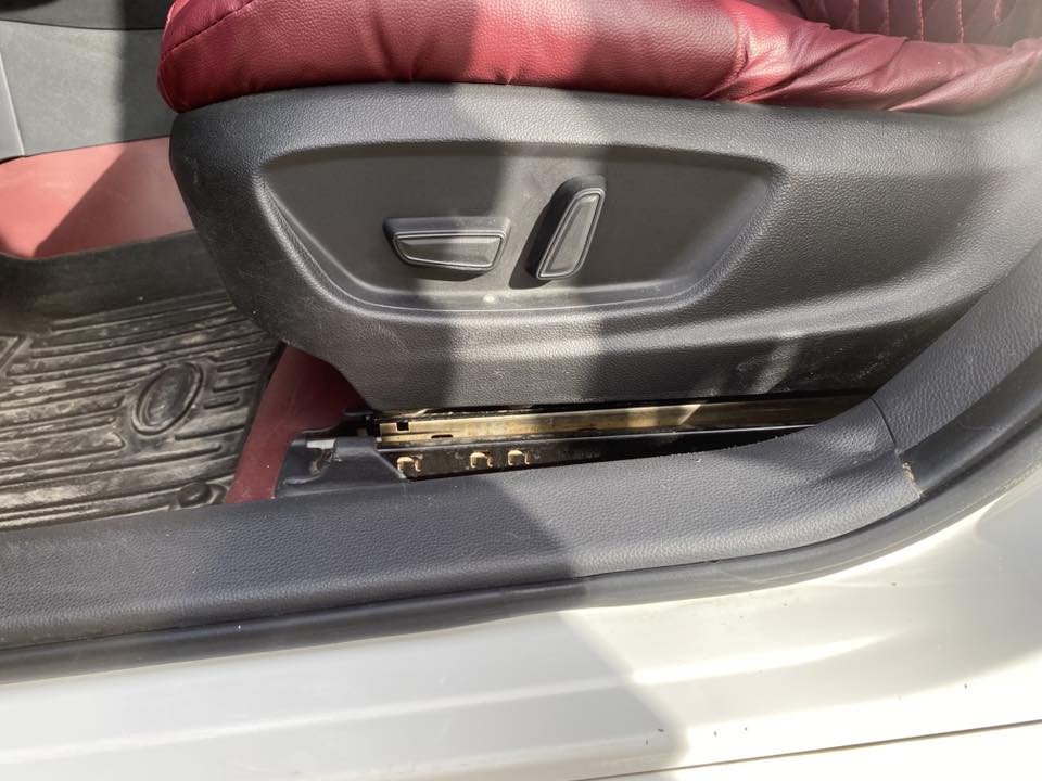 السلام عليكم /للبيع كورلا صيني شكل امريكي موديل 2024 داخل لونين كشن كهربائي سلايت فول مواصفات  مكفولة من كلشي رقم كركوك تحويل ثاني يوم عنوان كركوك واسطي ***********سعر 176
