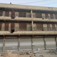 اللي عنده بناء يتوفر كادر كامل بناء سيراميك بياض كهرباء شبابيك رافتات ...