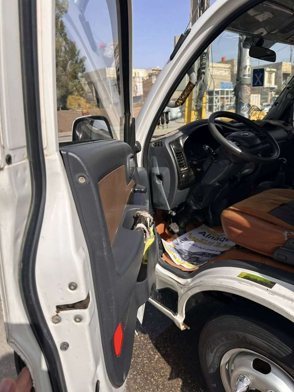 سلا عليكم البيع كيا فحل موديل 2018  رقم واسط  تحويل ثاني يوم سياره مكفوله كفالة عامه عده هاي الطخه بالنيد كد الشبر جديده بمعنه كلمه سياره جاهزه من كلشي محرك جديد تايرات جديد صدر جديد تبريد ثلج  سونر هذا مالته محجر بيه سياره جاهزه مذب عليه ربع كبل للشغل خير من الله مكان سياره نجف  السعر 140 بيه مجال قليل رقم تلفون ***********
