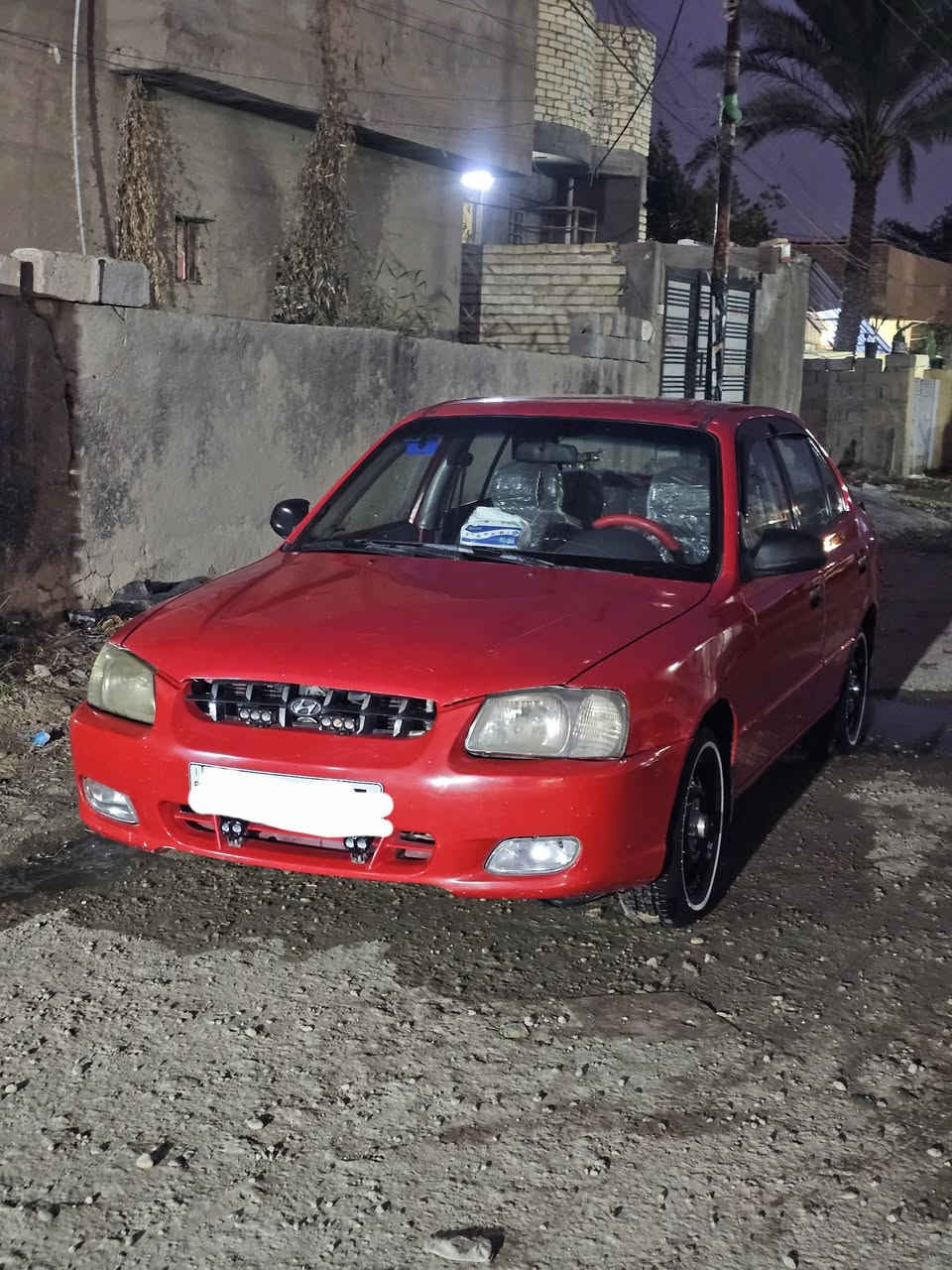 سلام عليكم سياره اكسنت فيره ٢٠٠١ رقم بغداد سنويه ٢٠٢٦ سياره حلوه وجاهز كير مكينه زيرو سياره جاهزه من كلشي شاشه كامره كير عادي مكينه ١٦٠٠  سياره احلا من صوره تجي شوف بيعينك تبريد 🥶 تتفه 🥵  مكاني بغداد ابو غريب رقمي
***********
