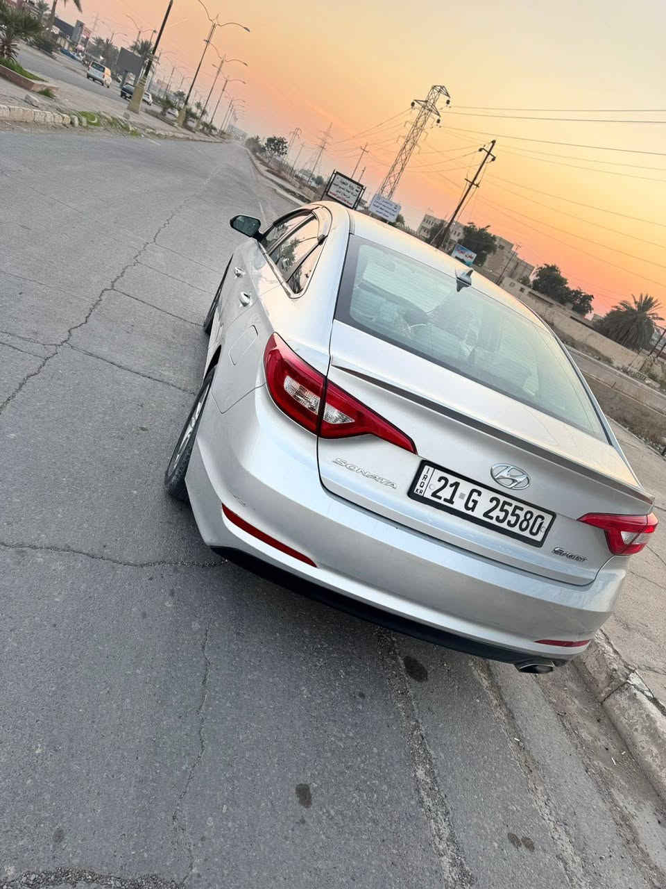 سوناتا 2017 وارد امريكيي
رقم سليمانيه دولي 
اللون رصاصي سلفر    
#السعر 123$
‎محرك كير تبريد ✅
السيارة جاملغ وبنيد ضرر والباقي مكفول شرط سونار 
بأسمي تحويل مباشر ‎
مكينه بدون بخار بدون صوت بدون عيب مكفوله 
‎تحكم ستيرن جهتين 
‎ كير اوتماتيك بدون عيب
‎ثلاث انظمة قيادة 
‎(النظام العادي والسبورت الرياضي والايكو الاقتصادي ) 
‎تخم تايرات جدد 
‎باتري جديد 
‎دواخل نظيفة جدا شرط
‎ اواكس 
مكان السيارة تكريت 
0776 074 7955 ‎ الرقم للاتصال
