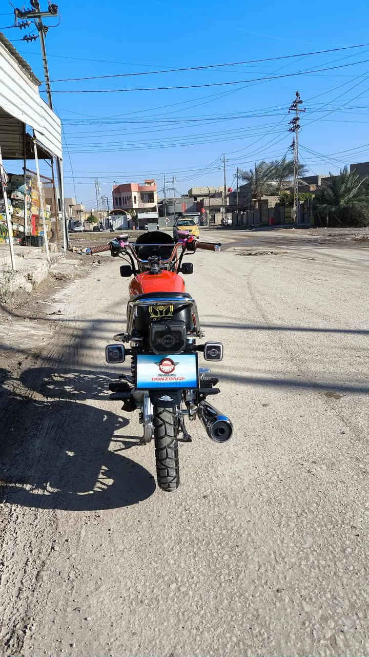 سيفان 2025 لون برتقالي سنويه 2025 تنتهي 2030 موديله مذكور بلسنويه 2015رقم بابل انكليزي بسم مجمع السلامي السعر 1350وبيها مجال مكاني بابل الحله بكرلي الرقم ***********
