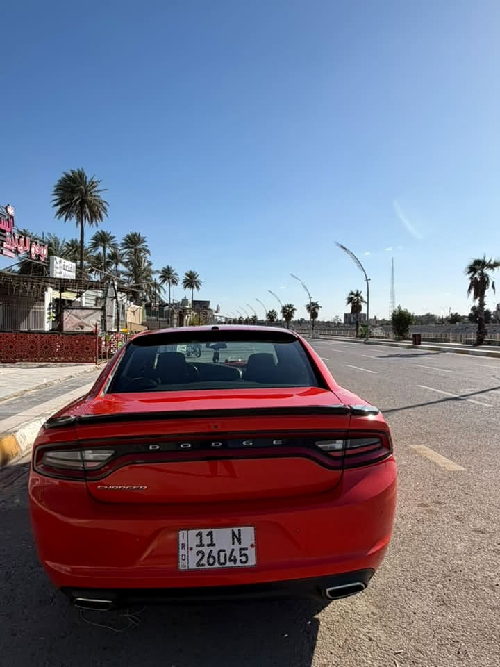 جارجر sxt  موديل 2019   رقم سياره بغداد لون مميز طماطي حجم محرك 3,600  سياره حيل نظيفه  من الداخل والخارج  بيها بارد قليل ومشتغله  PDR مكاني ديالى بعقوبه ***********
