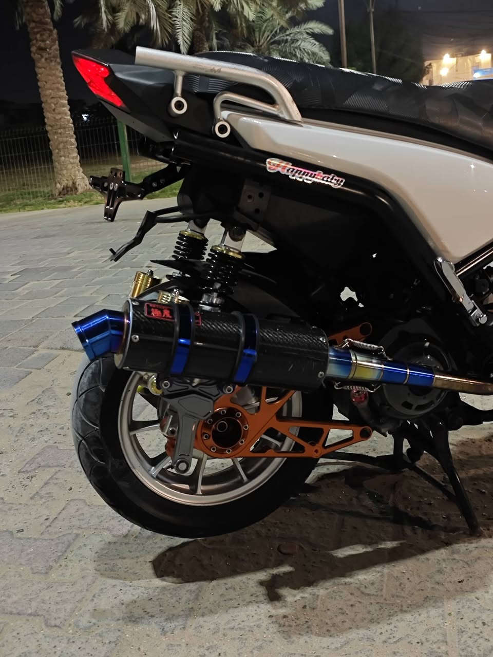 سكنس جبلي ام عيون موديل🉐 14
فول تزويد ما عايزة برغي🪬
ويل مشيف بلادي
صدر كامل بلادي ذهبي 
ركبة رياضي
يدات رياضي
مقابض رياضي
جك صفح رياضي
سبايدر رياضي 
بك لايكZ
دبلات خلفي رياضي 
صالنصة بوري عدل كاربون اصلي
عقلRC رياضي قابل للبرمجه🙈
كور KOSOبلادي هاوننن🙉
مكينة 59.30
كلجات رياضي
زرع لد متغير +زرع عدسات تاهو
هاوزن رياضي
سلف رياضي
جاملغ كاربون 
قاعدة رقم tmax
فراك بريك KOSO
شمعه شيال KOSO
الدراجة مصروف عليها كلش هواييي ما عايزة اي شي
مكان نجف 
السعر 1900 وبيها مجال
رقم***********
