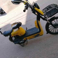 دراجه شحن للبيع مكان بغداد مدينه الصدر السعر 200 وبيها مجال الاتصال عل...