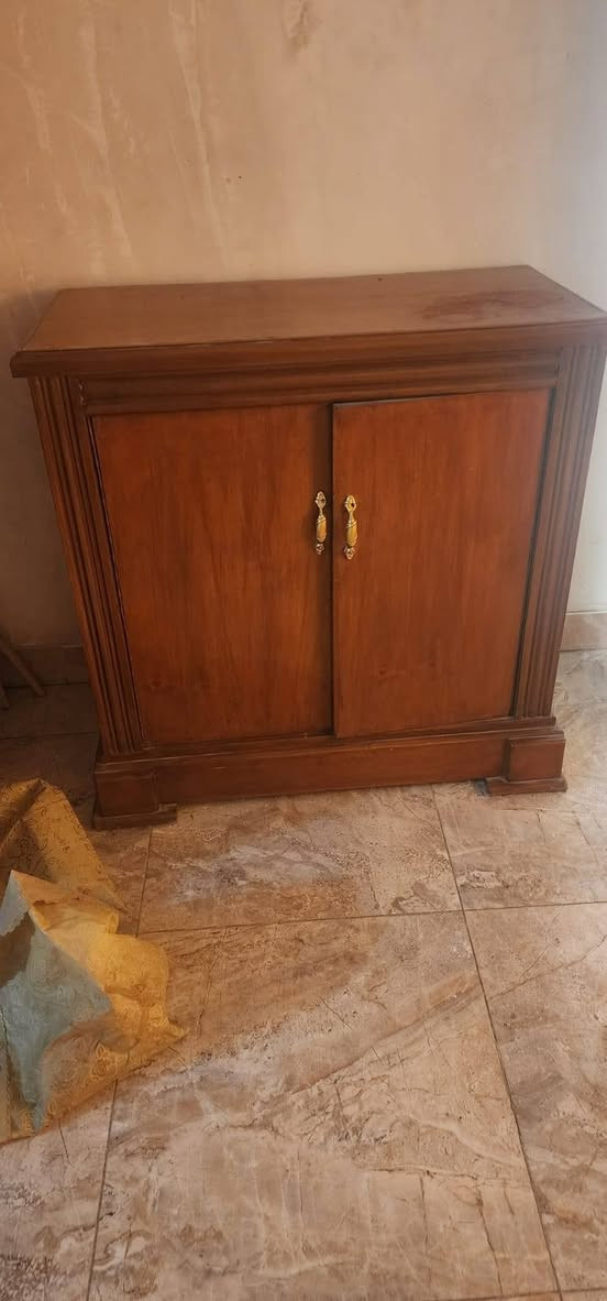 السلام عليكم
غرفه صاج تكمه للبيع
سعره ٣٠٠وبيها مجال بسيط
ماعدا الكنتور


**إذا كنت صاحب هذا الإعلان وتريد حذفه لأي سبب، رجاءا أرسل رسالة إلى الدعم الفني**