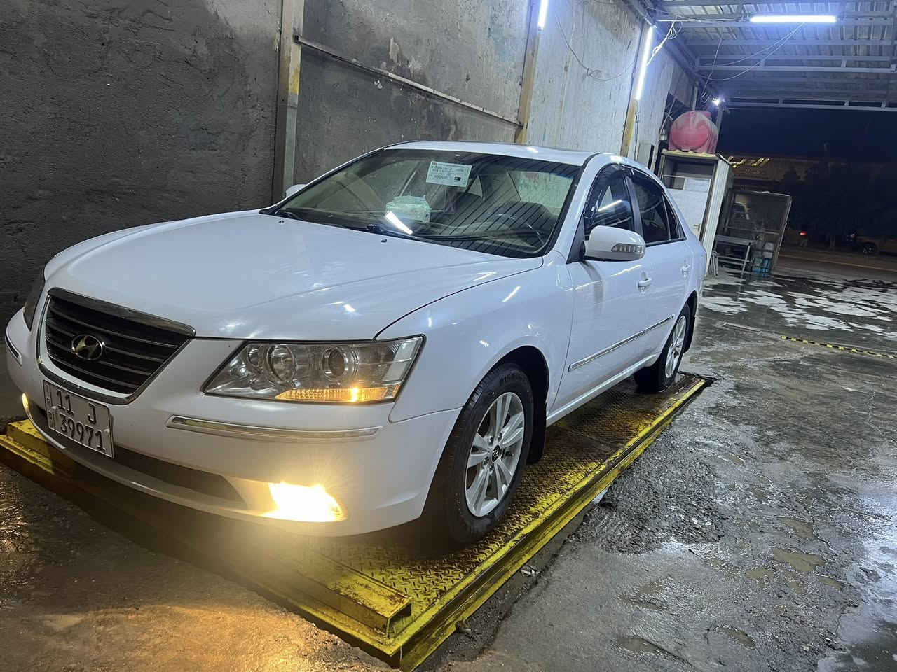 السلام عليكم للبيع سوناتا 2011 خليجي  رقم بغداد باسمي سنويه مجدد 2031 رقم دولي محرك 2400 دوش كير محرك صدر تبريد مكفولات تخم تاير جديد بيهه صبغ احزام بدون دواخل بجم مكفول سياره جديده وكل نقص مابيهه مكان بغداد الحسينيه للاستفسار 
***********
