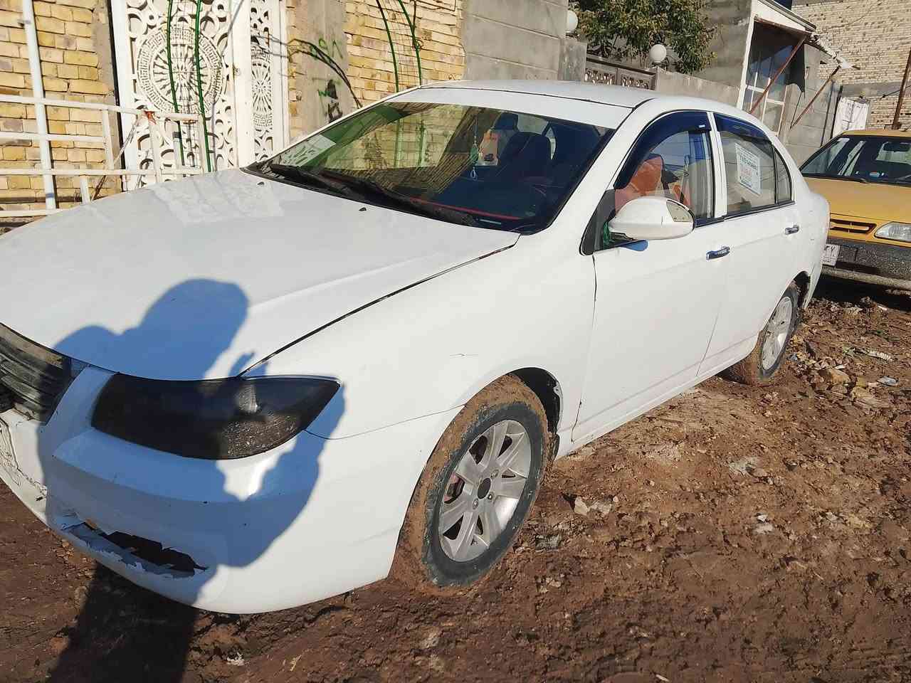 ليفان 620 كير مكينه كارتون رقم قادسية سياره حلوه  العنوان الديوانية أم الخيل موبايل *********** السعر 36
