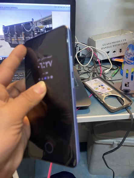 السلام عليكم ريلمي ١٢ عادي ذاكره ٢٥٦ جهاز نضيف مع غراض كامل سعر ٢٥٠وبي مجال للاستفسار الاتصال على الرقم ***********
