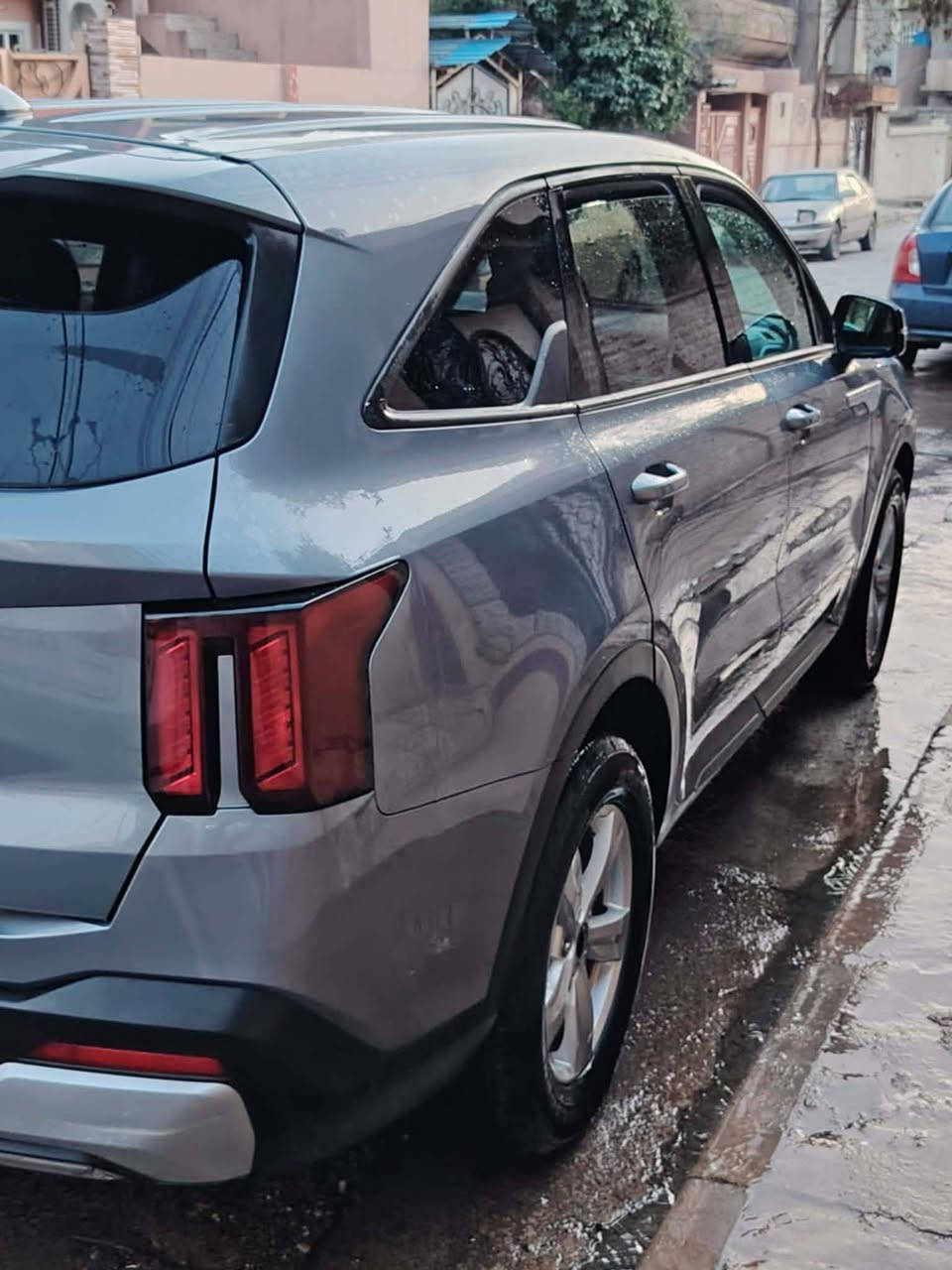 للبيع ... السعر 230 $ وبيها مجال 
سورينتو موديل 2024 منفييت نينوى شرط التحويل والوكالة 
المواصفات نص فول محرك 4 سلندر تيربو 
حادثها جاملغ امامي يمين وبونيد  بدون دواخل وبدون معجون .
ماشيه 8000 
سيارة جاهزة بدون اي نواقص
العنوان موصل الأيسر
‏‪0 750 590 8334‬‏
‏‪0 770 415 7481‬‏
