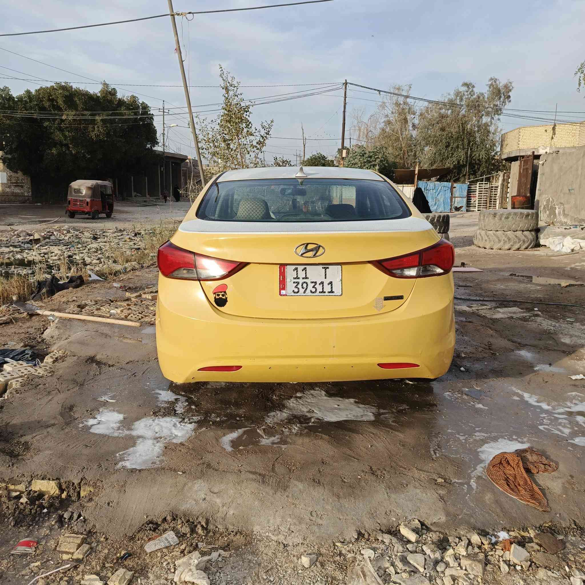 السلام عليكم شباب موديل 12 كفاله عامه ما عدا هذا حادثها بامريكا سياره فول مواصفات مكينه برغم مفتوح حداديه تخم تاير كله جديد جاهزه السياره للاخير السعر 100 وبيها مجال للشرايبك اني بغداد رقم بغداد وباسمنا***********
